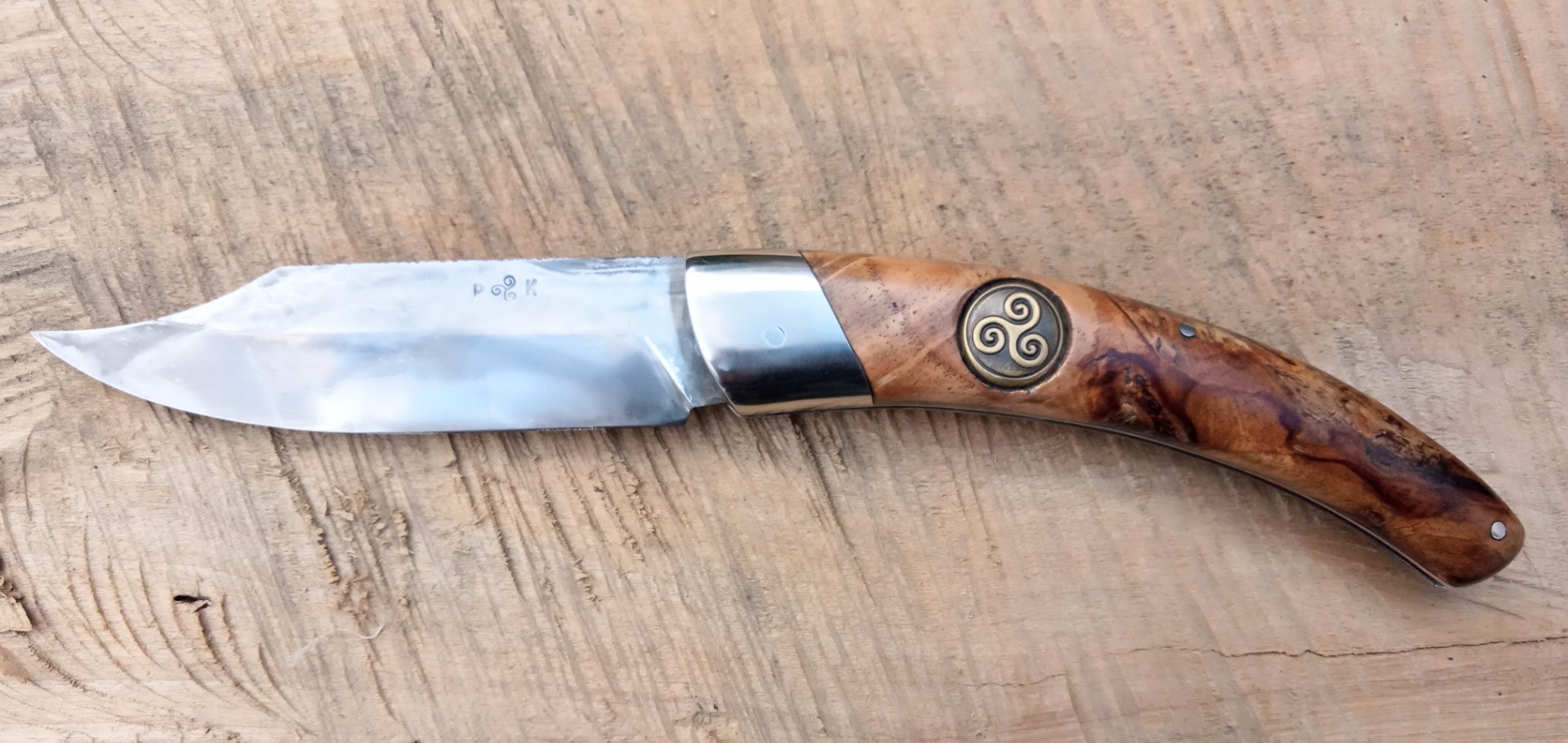 Lazhetaer Lame RWL34 et manche en vieil if avec mitre soudée pleine en inox